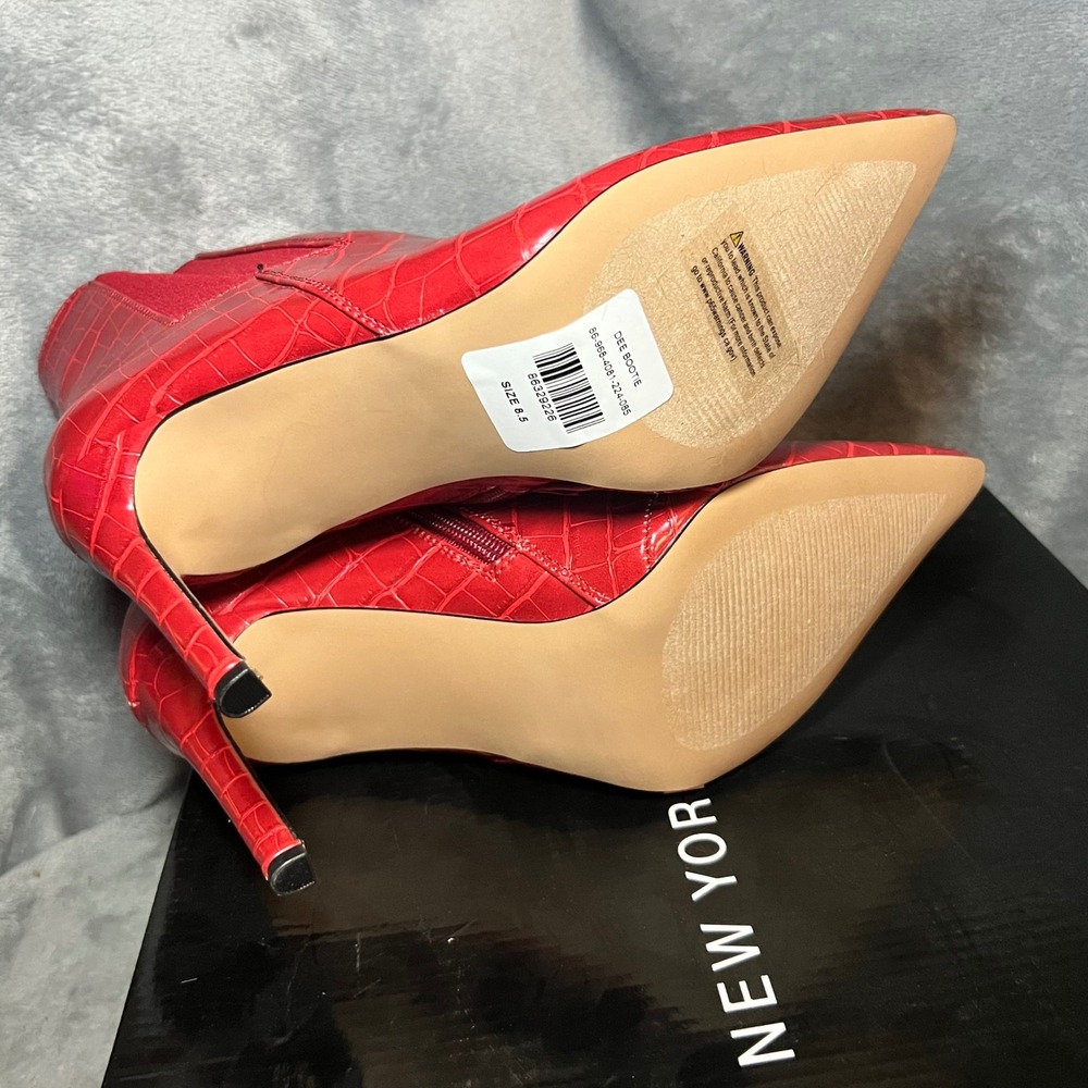 NY&C Red Croc Embossed Pointed Toe Stiletto Ankle Booties Women's 8.5 New in Box - Picture 6 of 8